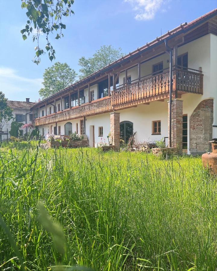 Sunhill Appartments, Klimatisiert Winhoring Ngoại thất bức ảnh