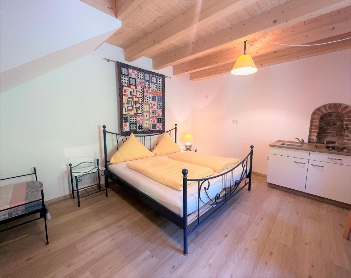 Sunhill Appartments, Klimatisiert Winhoring Ngoại thất bức ảnh